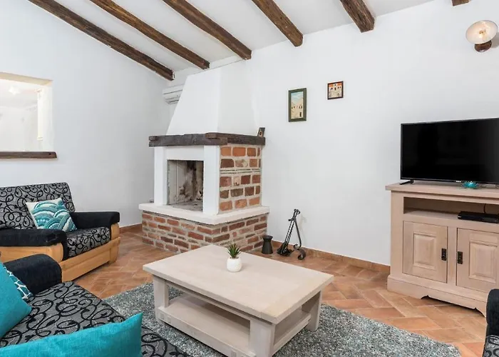 Diana By 4* Sinozici